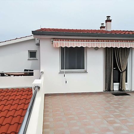 Apartman Rosanda 프레무다섬 외부 사진