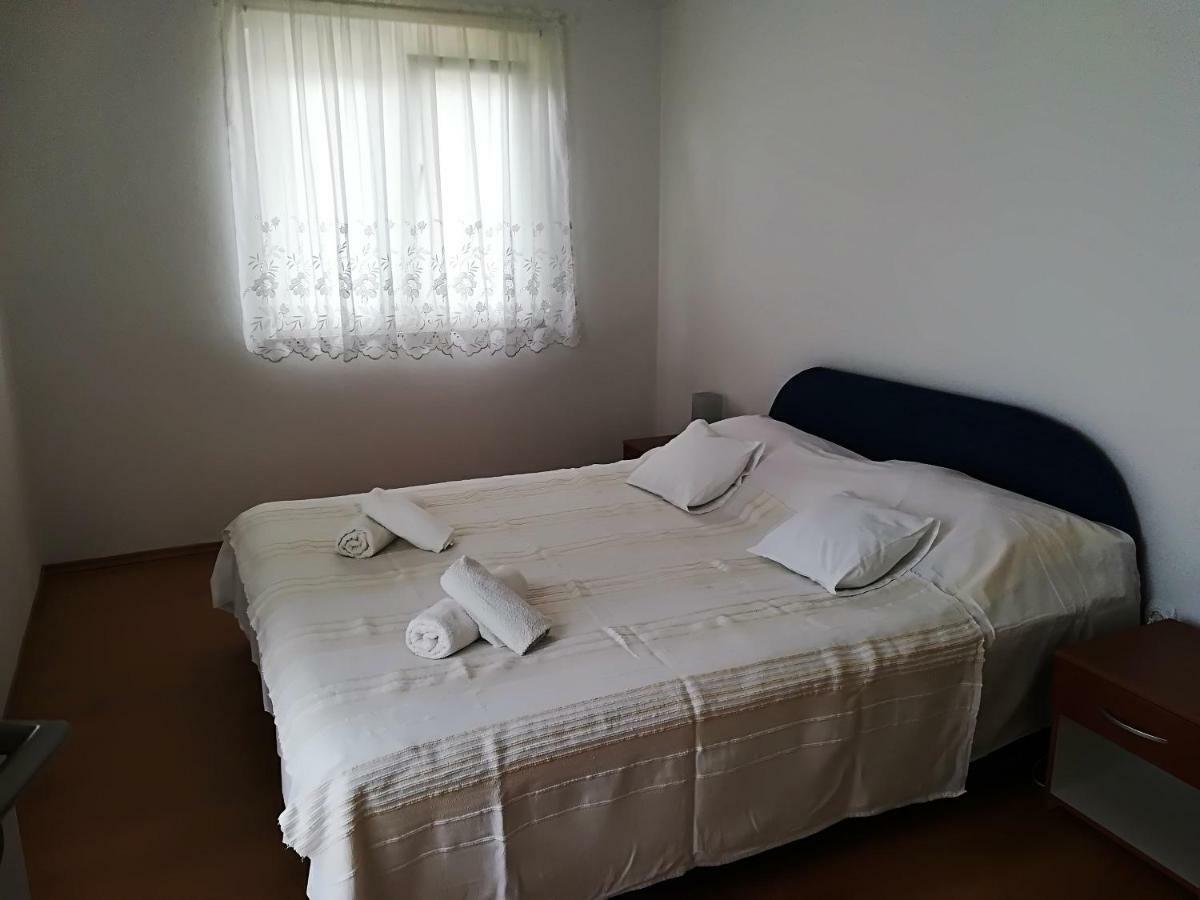 Apartman Rosanda 프레무다섬 외부 사진