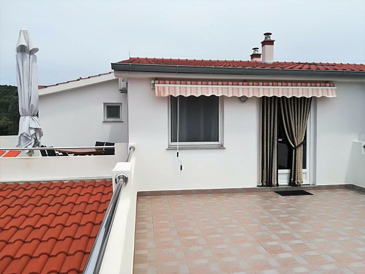 Apartman Rosanda 프레무다섬 외부 사진